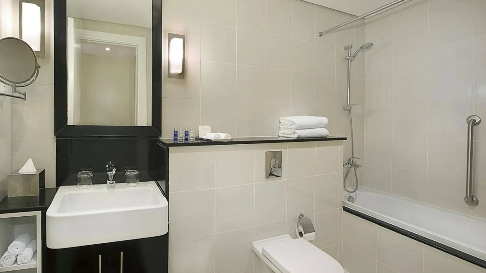 Apartahotel Damac Maison Cour Jardin Dubái