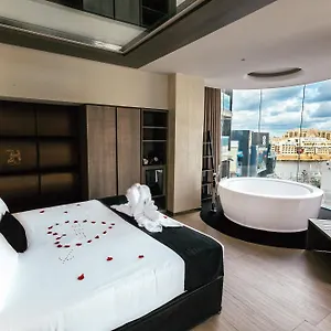 Otel Hugo's Boutique - Adults Only ****